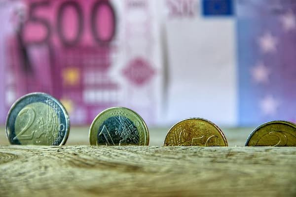 Ce este dezinflatia si care sunt conditiile economice de aparitie a acestui fenomen?